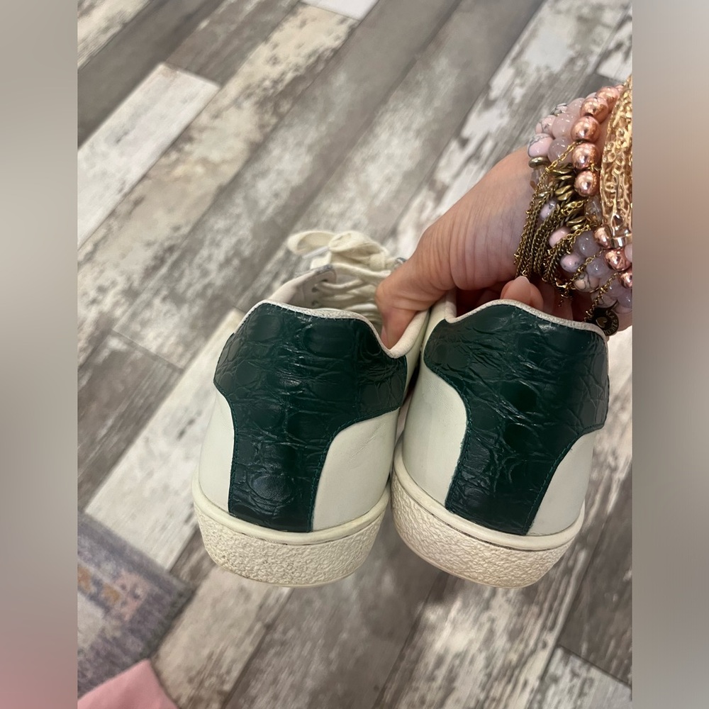 Gucci White Leather Sneakers with Green and Red Stripes - Picture 5 of 6
